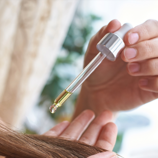 benefits of using Jojoba oil for hair